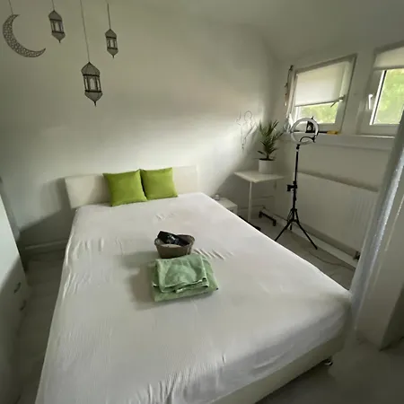 Room Near Fair, Zimmer Neben Der Messe
